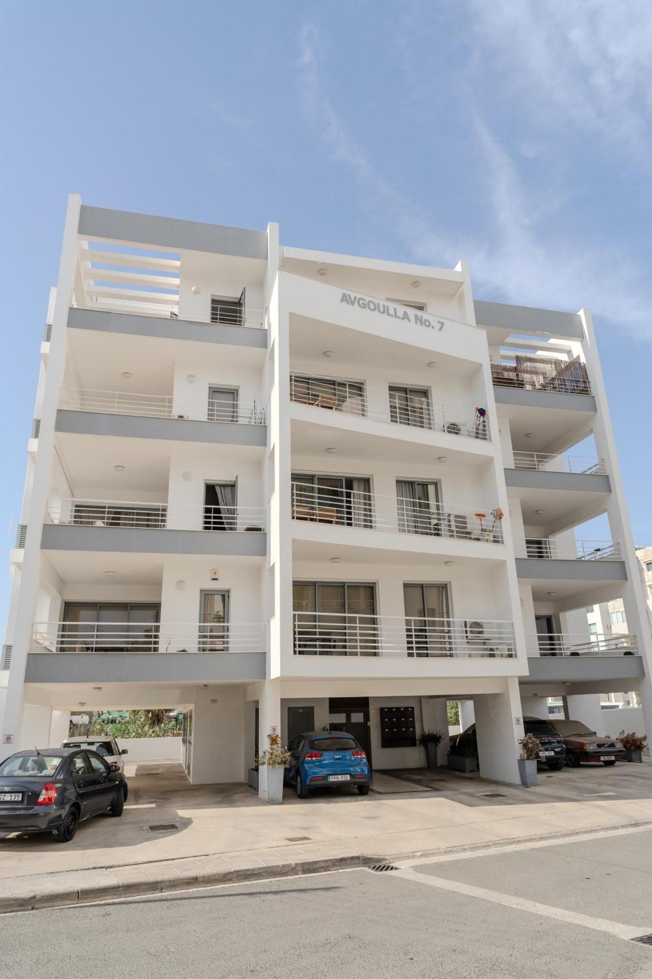 Violet Dusk City Center Flat Larnaca Extérieur photo